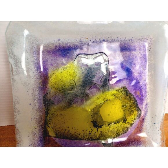 Gilah Omaha Nebraska Hints of Purple and Yellow Fused Glass Show Plate - Picture 3 of 10